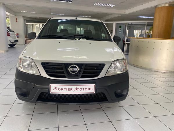 2019-Nissan-NP200-DIESEL-SAFETY-PACK image:2