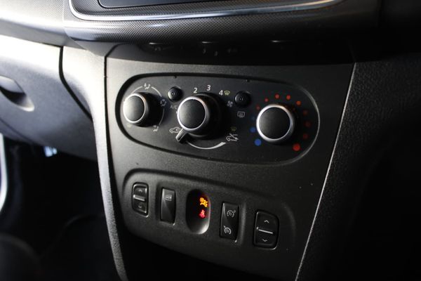2020-Renault-Sandero-STEPWAY-PLUS image:12
