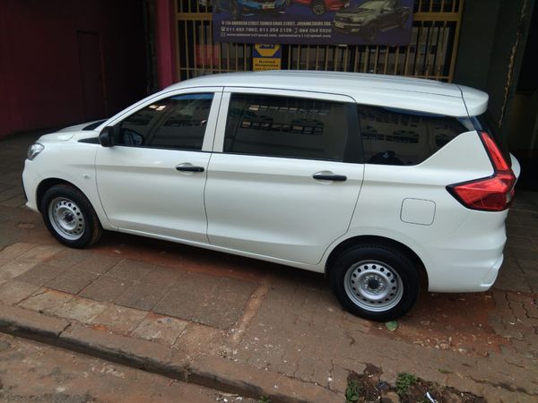 2023-Suzuki-Ertiga-15-GL image:9