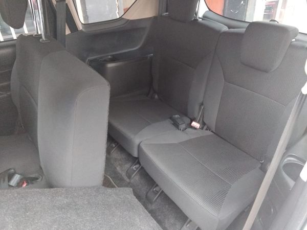 2023-Suzuki-Ertiga-15-GL image:14