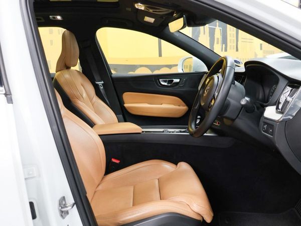 2019-Volvo-XC60-D5-Inscription-Auto-AWD image:11