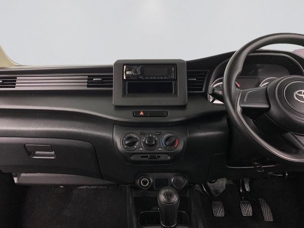 2024-Toyota-Rumion-15-S image:12