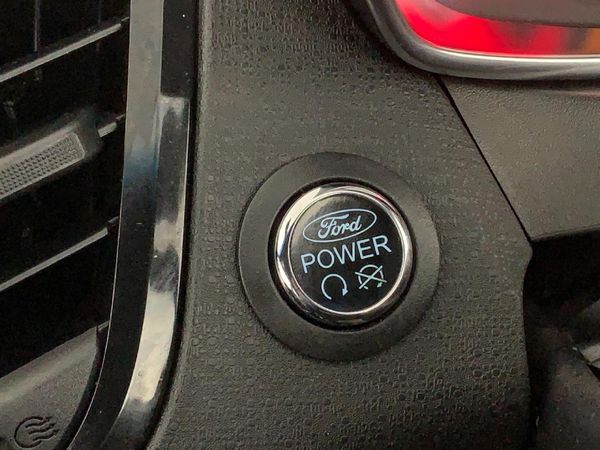 2017-Ford-Fiesta-ST-200-16-EcoBoost-3-dr image:9