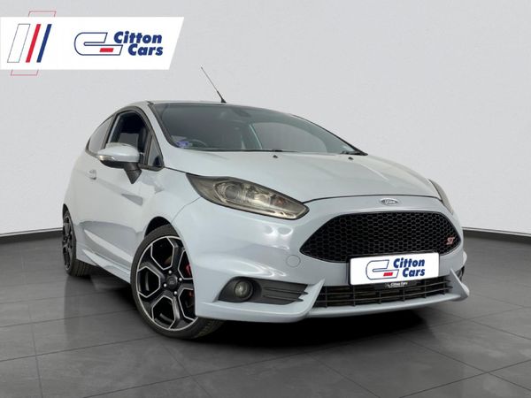 2017-Ford-Fiesta-ST-200-16-EcoBoost-3-dr image:2