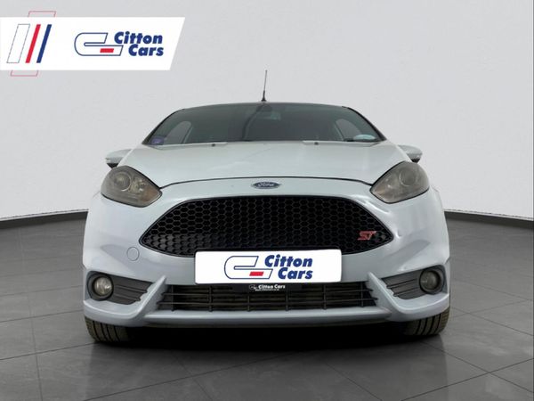 2017-Ford-Fiesta-ST-200-16-EcoBoost-3-dr image:5