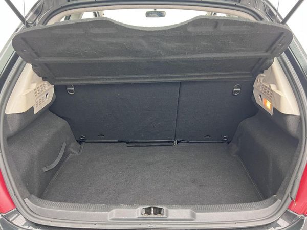 2007-Peugeot-207-14-X-Line-3-dr image:10