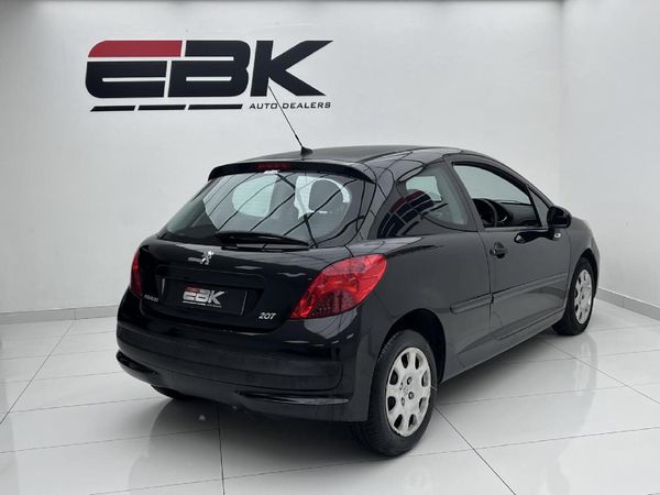 2007-Peugeot-207-14-X-Line-3-dr image:5