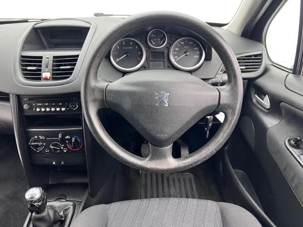 2007-Peugeot-207-14-X-Line-3-dr image:8