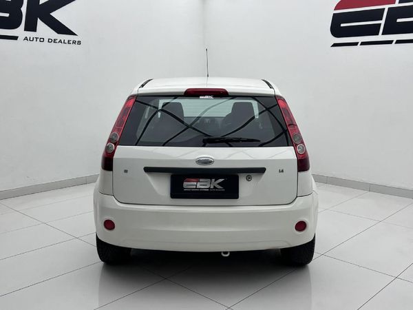 2006-Ford-Fiesta-14i-Trend-3-dr image:4
