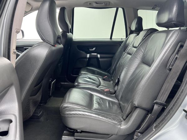 2010-Volvo-XC90-D5-7-seat-Auto image:9