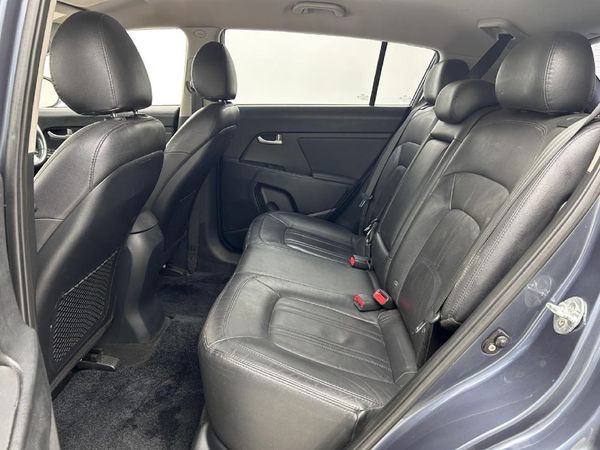 2013-Kia-Sportage-20-CRDi image:11