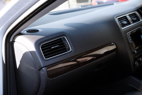 2018-Volkswagen-Jetta-GP-14-TSI-Comfortline-Auto image:10