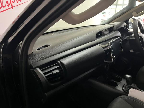 2023-Toyota-Hilux-24-GD-6-Raider-4x4-Auto-Double-Cab image:6