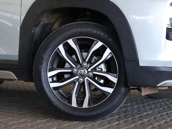 2026-Toyota-Starlet-Cross-15XR image:5