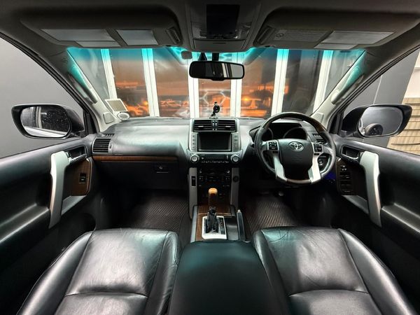 2012-Toyota-Land-Cruiser-Prado-40-V6-VX-Auto image:11