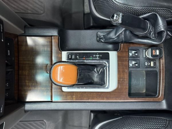 2012-Toyota-Land-Cruiser-Prado-40-V6-VX-Auto image:13