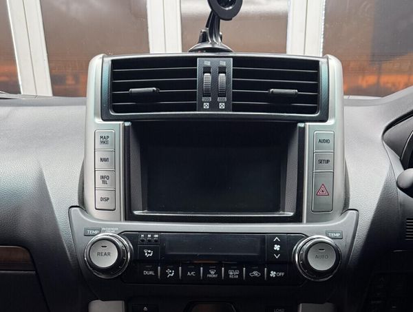 2012-Toyota-Land-Cruiser-Prado-40-V6-VX-Auto image:14