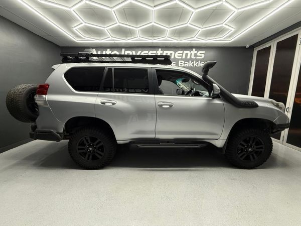 2012-Toyota-Land-Cruiser-Prado-40-V6-VX-Auto image:1