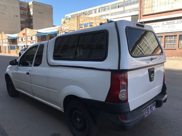 2016-Nissan-NP200-16-S image:2