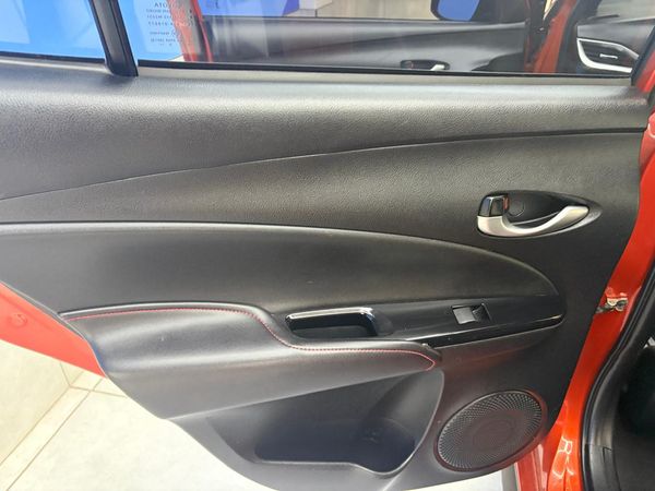 2018-Toyota-Yaris-15-Sport-5-dr image:22