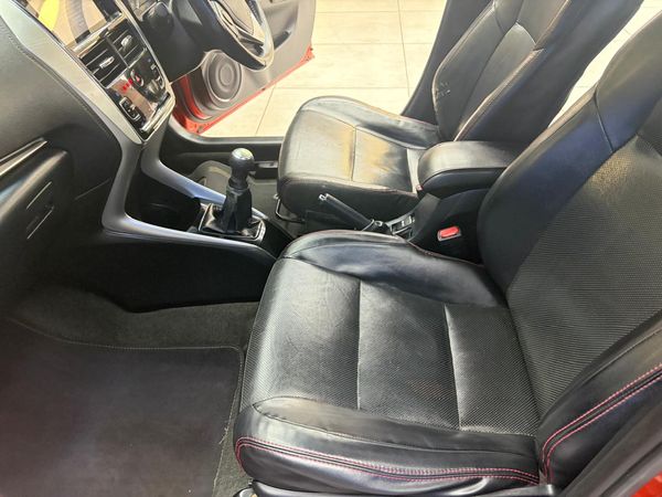 2018-Toyota-Yaris-15-Sport-5-dr image:34
