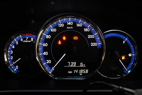 2018-Toyota-Yaris-15-Sport-5-dr image:49