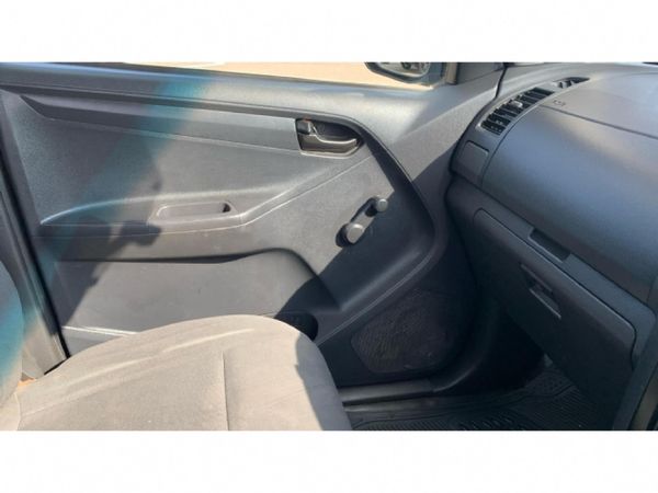 2022-Isuzu-D-Max-250-HO-Fleetside-Safety-Single-Cab image:9