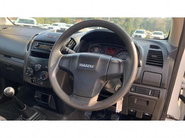 2022-Isuzu-D-Max-250-HO-Fleetside-Safety-Single-Cab image:16
