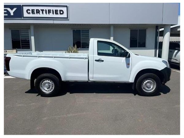 2026-Isuzu-D-Max-250C-Fleetside-Single-Cab image:2