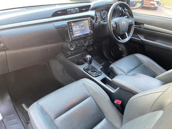 2023-Toyota-Hilux-28-GD-6-Raised-Body-Legend-4x4-Auto-Extended-Cab image:12