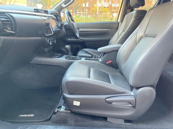 2023-Toyota-Hilux-28-GD-6-Raised-Body-Legend-4x4-Auto-Extended-Cab image:20