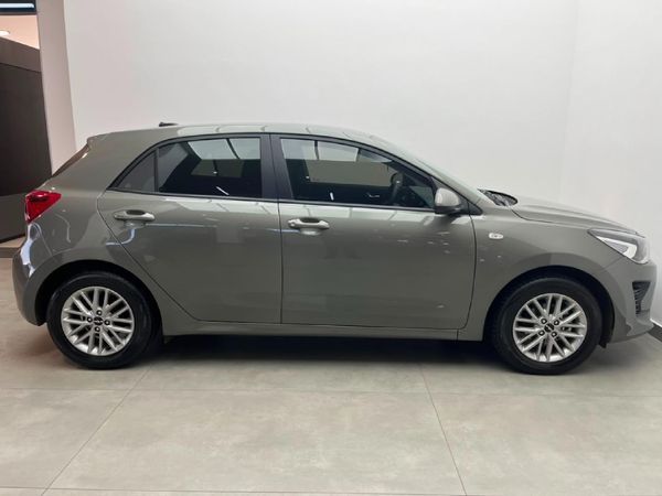 2023-Kia-Rio-14-LS-5-dr-Auto image:7