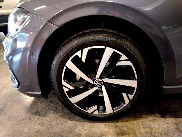 2022-Volkswagen-Polo-10-TSI-Life image:9