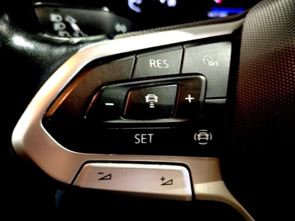 2022-Volkswagen-Polo-10-TSI-Life image:17