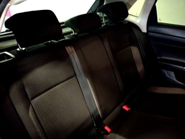 2022-Volkswagen-Polo-10-TSI-Life image:20