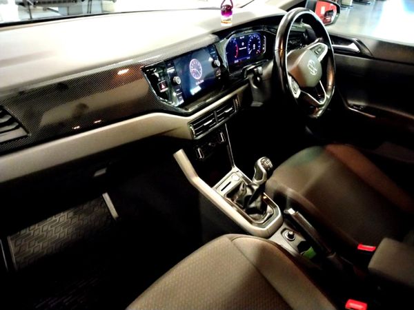 2022-Volkswagen-Polo-10-TSI-Life image:22