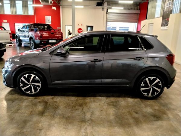 2022-Volkswagen-Polo-10-TSI-Life image:8