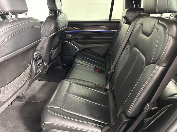 2022-Jeep-Grand-Cherokee-L-36L-Overland image:3