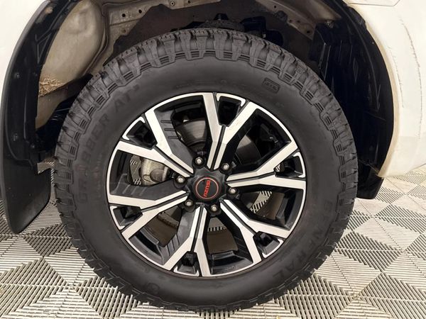2024-Isuzu-D-Max-19-DDI-HR-X-Rider-Auto-Double-Cab image:5