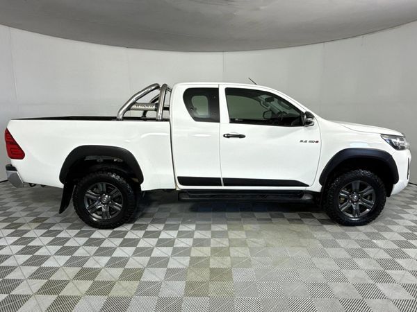 2022-Toyota-Hilux-24-GD-6-Raised-Body-Raider-Auto-Extended-Cab image:14