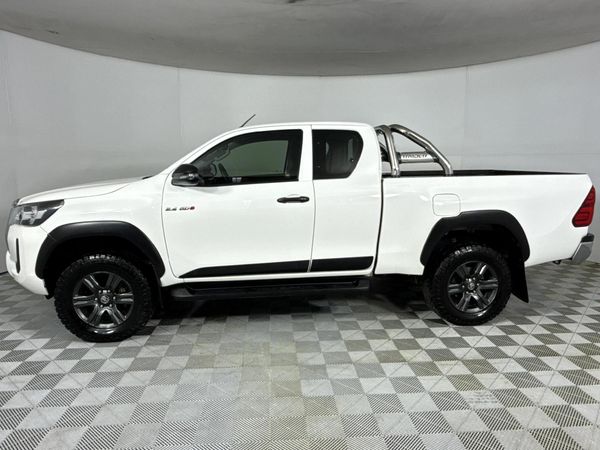 2022-Toyota-Hilux-24-GD-6-Raised-Body-Raider-Auto-Extended-Cab image:16