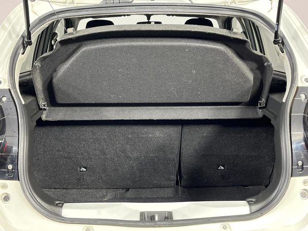 2024-Toyota-Vitz-10-XR image:14