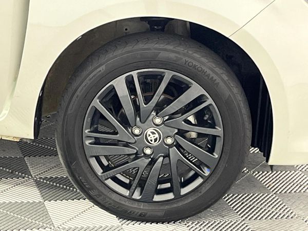 2024-Toyota-Vitz-10-XR image:5