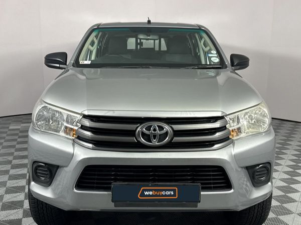 2016-Toyota-Hilux-24-GD-6-SR-4x4-Double-Cab image:13