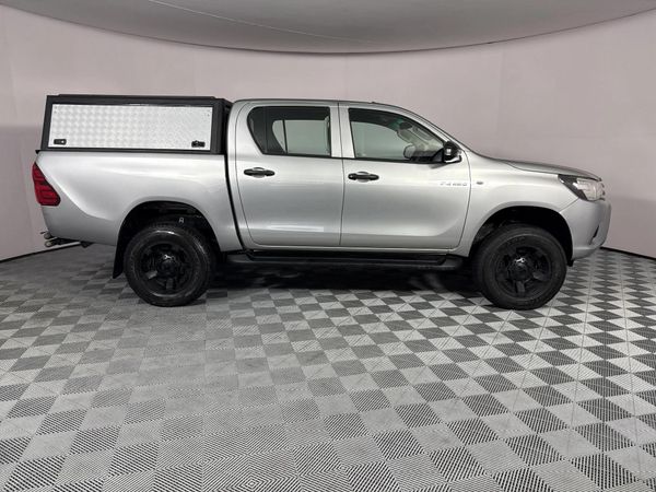 2016-Toyota-Hilux-24-GD-6-SR-4x4-Double-Cab image:15