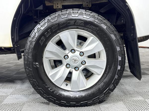 2018-Toyota-Hilux-24-GD-6-Raised-Body-SRX-Single-Cab image:4