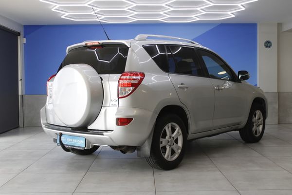 2013-Toyota-RAV4-22-D-4D-VX image:6