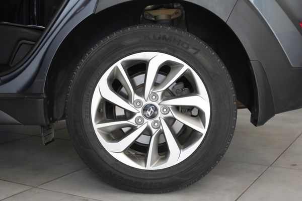 2017-Hyundai-Tucson-20-Premium-Auto image:9