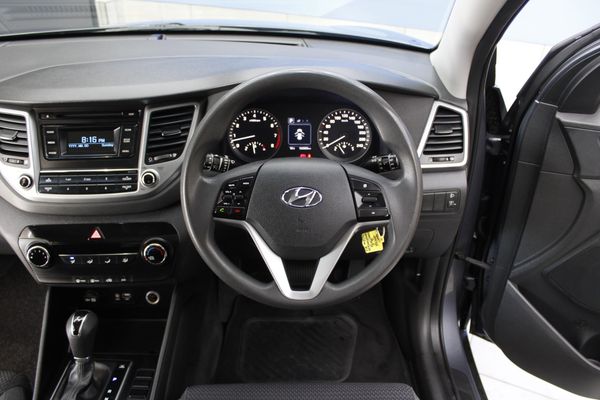 2017-Hyundai-Tucson-20-Premium-Auto image:16