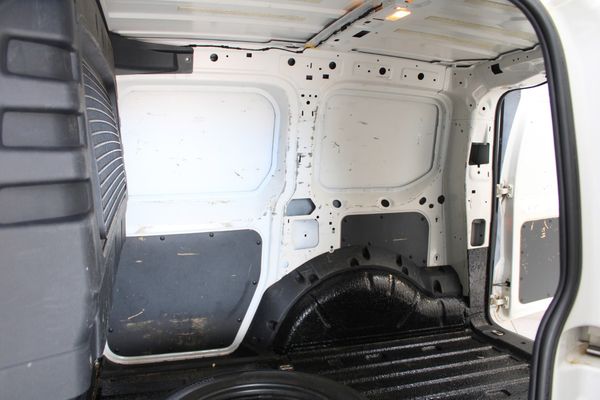 2022-Volkswagen-Caddy-Cargo-16i-81kw-Panel-Van image:12